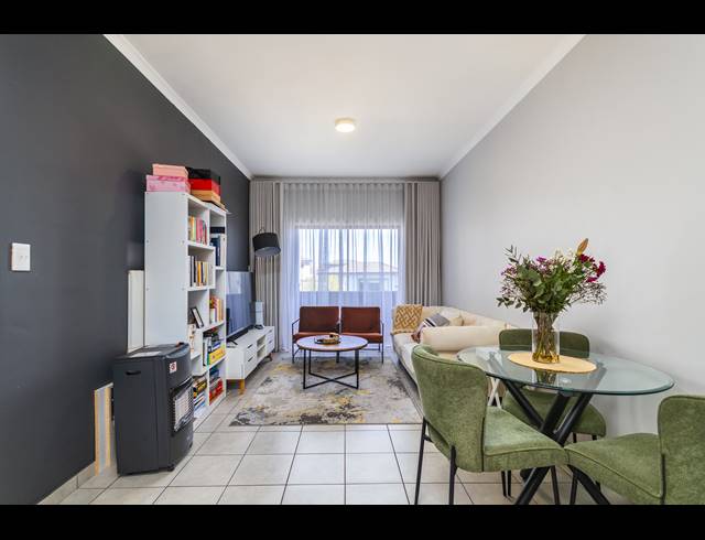 2 BEDROOM APARTMENT TO LET IN PARKLANDS NORTH
